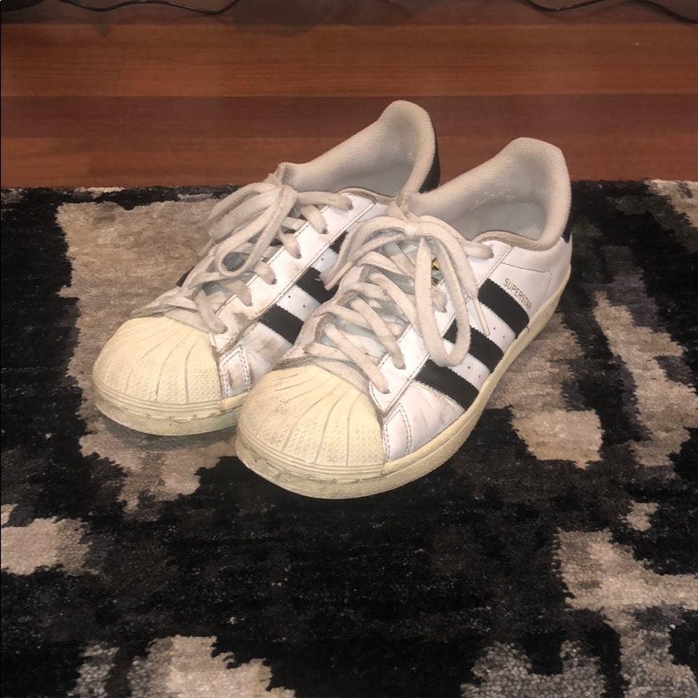 Adidas superstar sneakers size 7.5